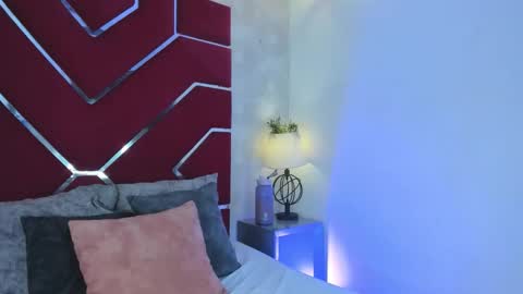 Veronica Olson online show from 01-06-26, 03:32