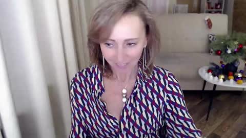 Helen online show from 01-06-25, 11:18