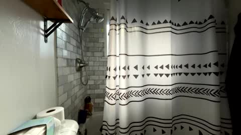 Snapshot of veronicalake chatting on 11-06-25, 09:05 Veronica Lake online show from 11-06-25, 09:05