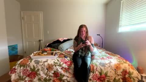 Snapshot of veronicalake chatting on 11-12-25, 07:35 Veronica Lake online show from 11-12-25, 07:35