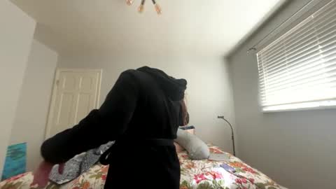 Snapshot of veronicalake chatting on 11-18-25, 06:56 Veronica Lake online show from 11-18-25, 06:56