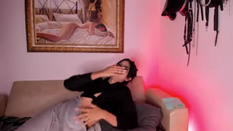 veronicasmith_os online show from 07-17-26, 08:24
