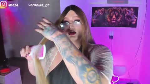 veronika gomez ind online show from 04-17-26, 05:54