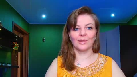 VeronikawGold online show from 05-14-26, 05:58