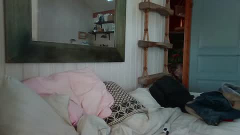 John online show from 04-09-26, 06:19