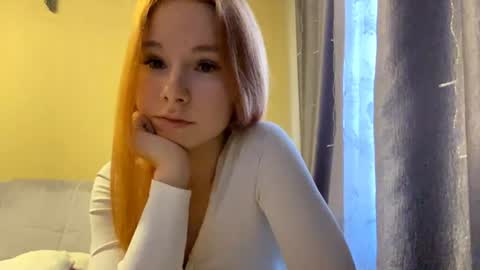 Lina online show from 06-17-26, 11:23