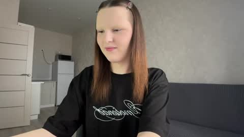 Karina followed me bb online show from 06-21-26, 12:19