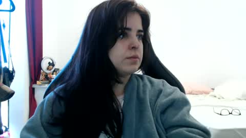 Snapshot of veruca99 chatting on 06-29-26, 01:11 veruca99 online show from 06-29-26, 01:11
