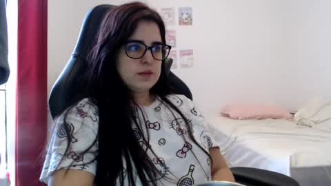 Snapshot of veruca99 chatting on 07-22-26, 12:52 veruca99 online show from 07-22-26, 12:52
