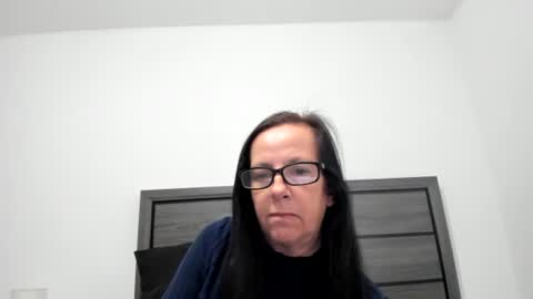 Snapshot of verysassypeachgoddess chatting on 11-11-25, 01:00 verysassypeachgoddess online show from 11-11-25, 01:00