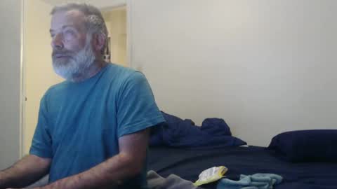 hairy man online show from 02-26-25, 01:11