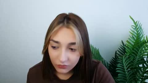 Ana online show from 10-25-25, 07:49