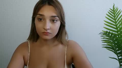 Snapshot of veryveryshygirl chatting on 07-03-26, 12:11 Ana online show from 07-03-26, 12:11