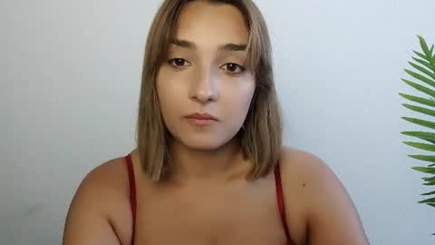 Snapshot of veryveryshygirl chatting on 07-19-26, 11:03 Ana online show from 07-19-26, 11:03