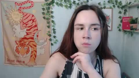 Snapshot of veryveryvery_shy chatting on 06-18-26, 05:30 veryveryvery_shy online show from 06-18-26, 05:30
