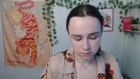 Snapshot of veryveryvery_shy chatting on 06-19-26, 05:34 veryveryvery_shy online show from 06-19-26, 05:34