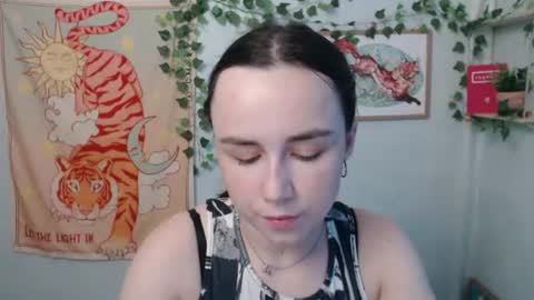 Snapshot of veryveryvery_shy chatting on 06-20-26, 05:43 veryveryvery_shy online show from 06-20-26, 05:43