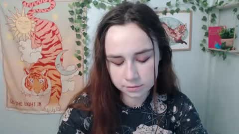 Snapshot of veryveryvery_shy chatting on 07-09-26, 06:06 veryveryvery_shy online show from 07-09-26, 06:06