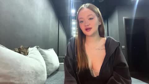 Esta online show from 11-28-25, 03:14