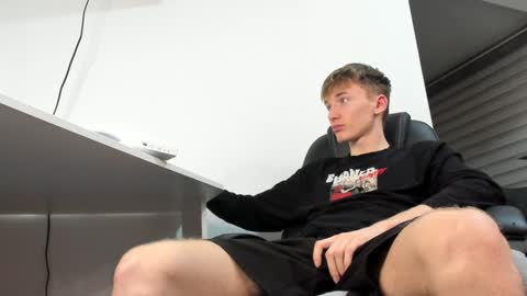 Snapshot of vibemygirl chatting on 12-23-24, 12:52 vibemygirl online show from 12-23-24, 12:52