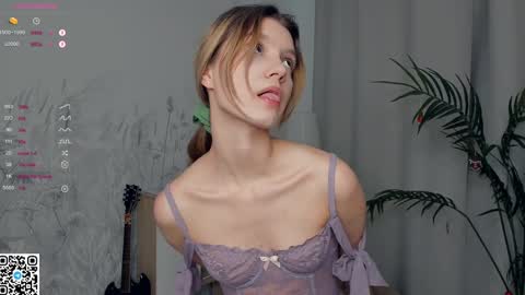 Snapshot of vibes_of_joy chatting on 01-05-25, 08:21 Mikky online show from 01-05-25, 08:21