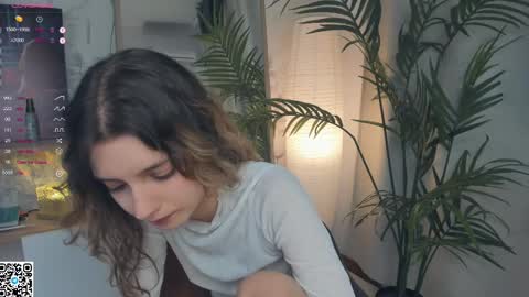 Snapshot of vibes_of_joy chatting on 02-21-25, 07:45 Mikky online show from 02-21-25, 07:45