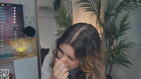 Snapshot of vibes_of_joy chatting on 02-21-25, 11:11 Mikky online show from 02-21-25, 11:11