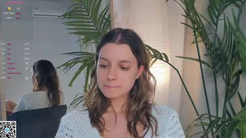 Snapshot of vibes_of_joy chatting on 02-22-25, 12:19 Mikky online show from 02-22-25, 12:19