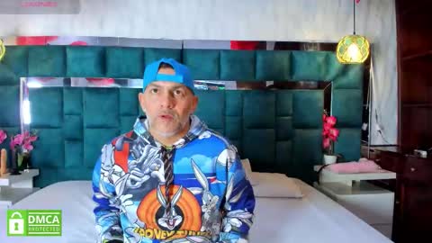 Snapshot of vicesweet chatting on 02-21-26, 06:03 antonia y andrew online show from 02-21-26, 06:03