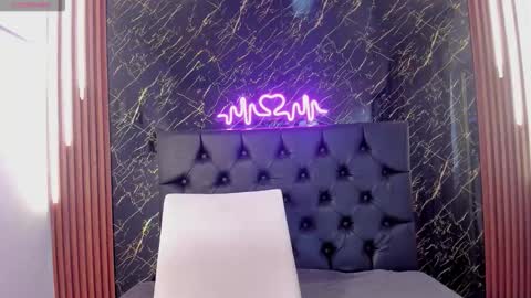 Snapshot of vichy_evans chatting on 11-19-25, 07:58 Vichy Everyday From 1400 to 2130 Col Time online show from 11-19-25, 07:58