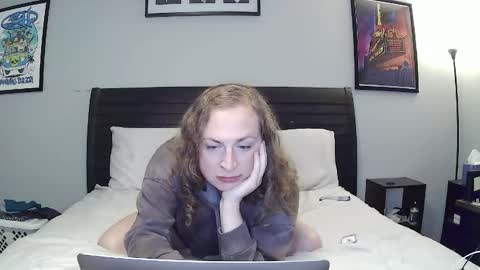 Vicki Stockings online show from 10-24-25, 02:30
