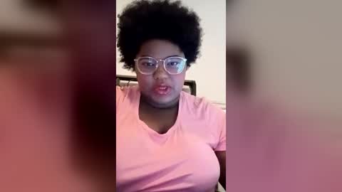Snapshot of vickiryder56 chatting on 08-07-26, 01:46 vickiryder56 online show from 08-07-26, 01:46