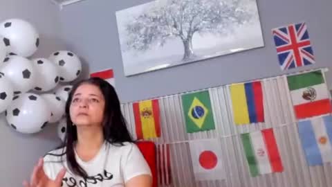 Snapshot of vicky_fant4sy chatting on 06-18-26, 11:47 Vicky online show from 06-18-26, 11:47