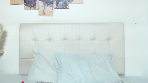 Snapshot of vicky_lane chatting on 05-15-26, 11:17 vicky_lane online show from 05-15-26, 11:17