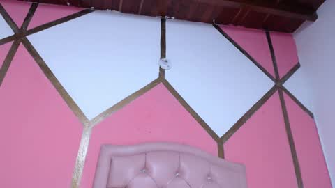 Vicky online show from 02-08-25, 11:22