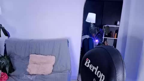 Vicky Greys online show from 10-12-25, 06:40