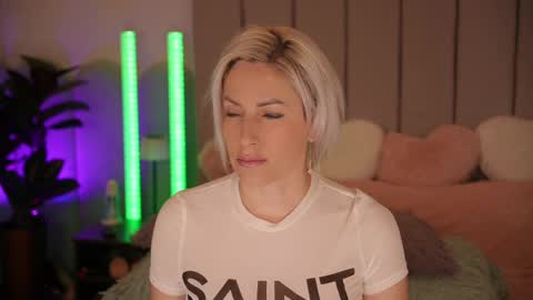 vickysecret96 online show from 03-26-26, 06:02