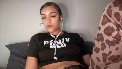 Goddess Victory  online show from 02-01-25, 03:41