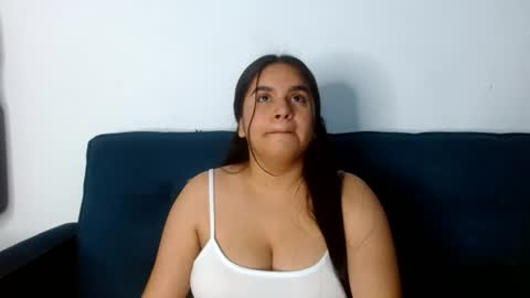 Snapshot of vicno_couple chatting on 07-24-26, 10:13 david and emma online show from 07-24-26, 10:13