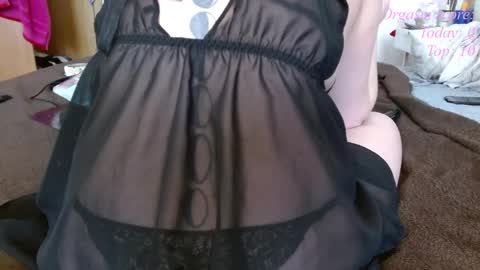Snapshot of victoria97 chatting on 05-22-26, 02:33 Victoria97 online show from 05-22-26, 02:33