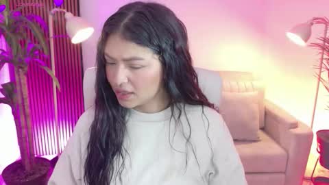 Snapshot of victoria___moon chatting on 01-13-26, 01:16 victoria online show from 01-13-26, 01:16