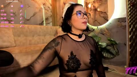 Snapshot of victoria__coopeer chatting on 05-17-26, 08:05 Victoria Coopeer online show from 05-17-26, 08:05