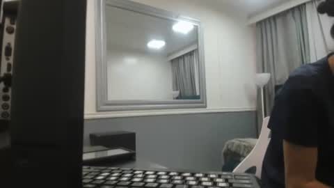 Victoria  grey  online show from 04-27-26, 07:34