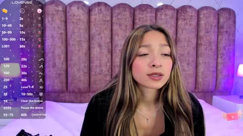 Snapshot of victoria_adams14 chatting on 01-11-25, 06:01 Victoria for you online show from 01-11-25, 06:01