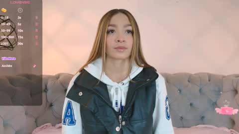Snapshot of victoria_adams14 chatting on 02-19-25, 11:49 Victoria for you online show from 02-19-25, 11:49