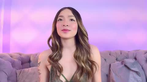 Snapshot of victoria_adams14 chatting on 09-18-25, 03:08 Victoria for you online show from 09-18-25, 03:08