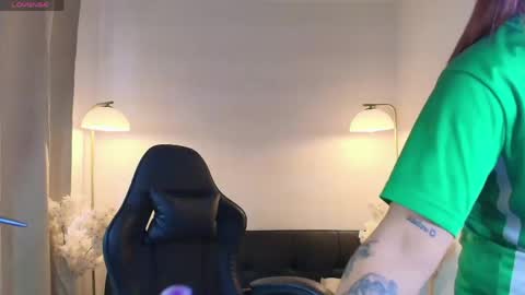Snapshot of victoria_collinns chatting on 05-10-26, 04:45 Victoria Collins online show from 05-10-26, 04:45