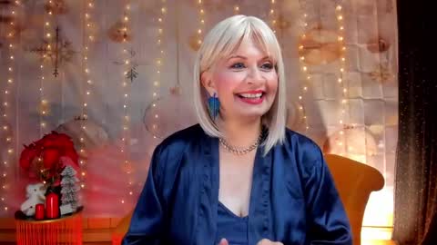 diorvictoria9 online show from 01-03-25, 06:14