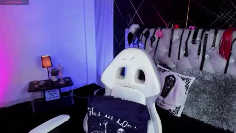 victoria_floyd1 online show from 05-23-26, 02:06