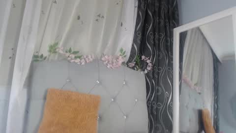 victoria_founta1n online show from 03-27-26, 06:40